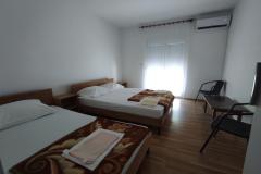 Apartmani Vrđuka Chambre 6 – Soba 2.kat foto 1