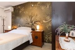 Appartements &amp; Chambres DDD2 Chambre 4 – BROWN ROOM foto 3