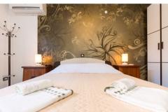 Appartements &amp; Chambres DDD2 Chambre 4 – BROWN ROOM foto 5