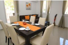Appartements Gorica 1- with Pool, 200 Appartement 3 – Gorica 1/5 foto 4