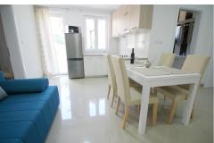 Appartements Gorica 1- with Pool, 200 Appartement 4 – Gorica 1/1 foto 2