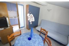 Appartements Dinko s grijanim bazenom Appartement 3 – A2+2 foto 1