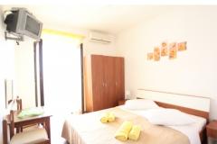 Chambres Bili Galeb BED? Chambre 2 – yellow foto 1