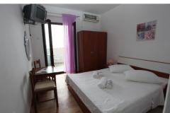 Chambres Bili Galeb BED? Chambre 4 – PURPLE 1 foto 3