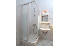 Family Chambres &amp; Appartements Omis Chambre 5 – kuglana foto 3