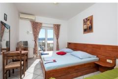 Family Chambres &amp; Appartements Omis Chambre 6 – 203/106 foto 1