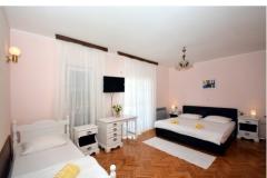 Pension Dioklecijan Chambre 2 – G 3 foto 5