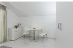 Family friendly Apt with a pool  Appartement 4 – Sea foto 6