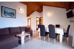 MARE Appartement 3 – AP 2 6+1 foto 3