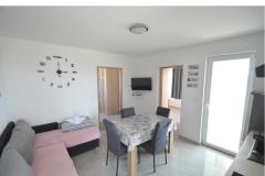 Home or Apts Miočić without owner Appartement 2 – Ap. 4+2 foto 3