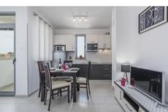 Appartements Kimi with swimming pool  Appartement 4 – APP M foto 2