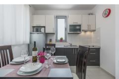 Appartements Kimi with swimming pool  Appartement 4 – APP M foto 5