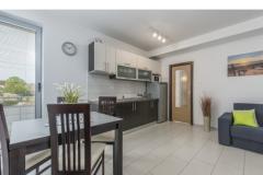 Appartements Kimi with swimming pool  Appartement 2 – APP M foto 2