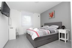 Holiday home with swimming pool Appartement 1 – APP *** foto 2