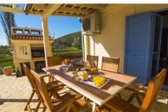 Villa Romansa- 22 km from Split Appartement 1 – VILLA foto 2