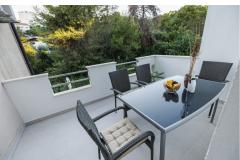 Bruno's Poolside Retreat Appartement 2 – A2 foto 3