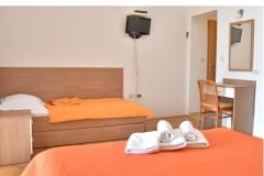 Appartements Stone  Tučepi  Appartement 3 – A3+1 -102 foto 3