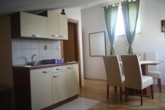 Apartmani Emi Appartement 1 – zeleni foto 1