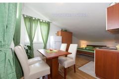 Apartmani Emi Appartement 1 – zeleni foto 5