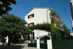 Appartements Milka-Jure Srima-Vodice Appartement 2 – Apartman 2 foto 1