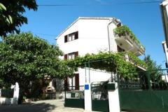 Appartements Milka-Jure Srima-Vodice Appartement 1 – Apartman 3 foto 1