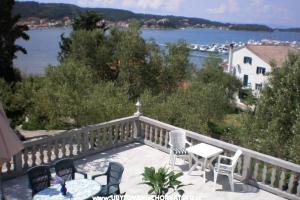 Maison Zorka – Rab