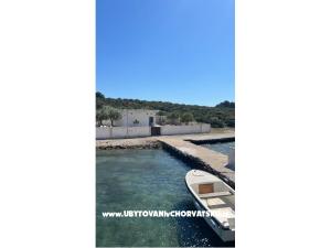 Robinson House Adria