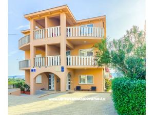 Villa Hana