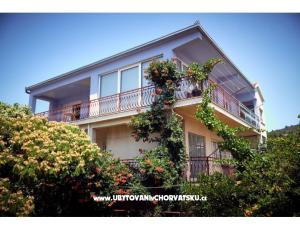 Appartements Boris - Vinisce at Trogi