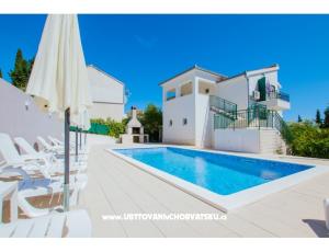 Appartements Milović 30 m od more