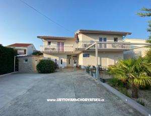 Appartements Arny