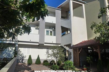 Appartements DIVNA Baska Voda Croatie