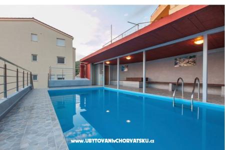 Vila Paola Baska Voda Croatie