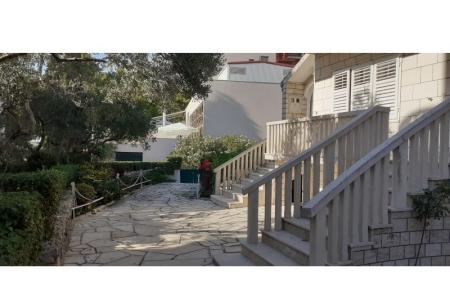 Vila Cvitanovic **** – Baska Voda Croatie