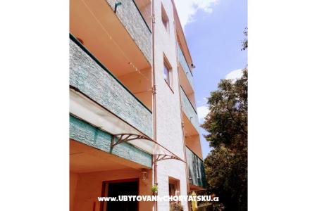 VILLA BERNARD..150 m plaža DRAŽICA Biograd Croatie