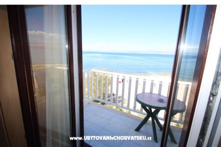 Ap 10m od mora/from sea/von Meer île Brac Croatie