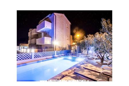 Appartements Gospojica  île Brac Croatie