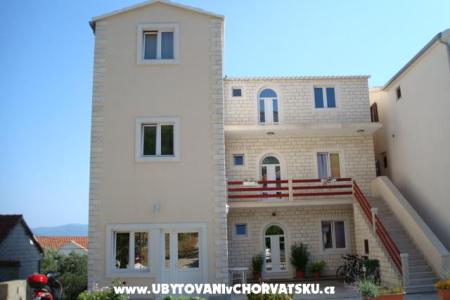 Appartements Villa Niko Bol foto 2