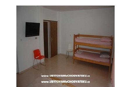 Appartements Maina foto 2
