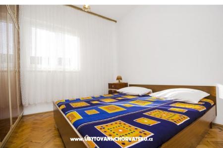 Supetar, Island Brač foto 3