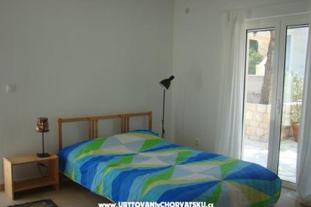 Apartament Villa Jolanda Milna  foto 3