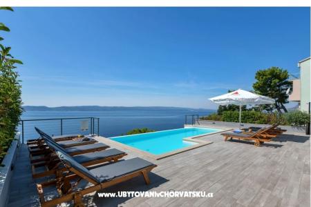 Matko oasis Brela Croatie