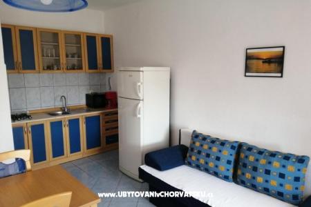 Dalmatinska kamena kuća foto 5