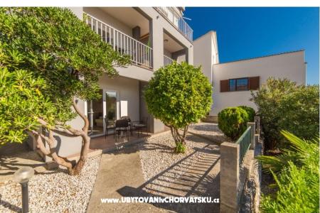Color Appartements Miošić Gradac – Podaca Croatie