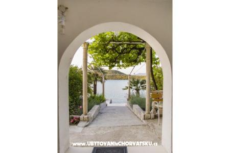 Appartements Ruža Drace & Trstenik Croatie