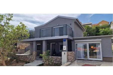 Antonija Karlobag Croatie