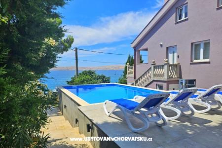 Beachfront Appartements Baricevic wit Karlobag Croatie