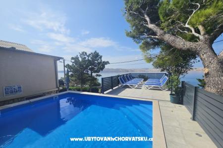 Beachfront Holiday Maison Ivana with foto 2