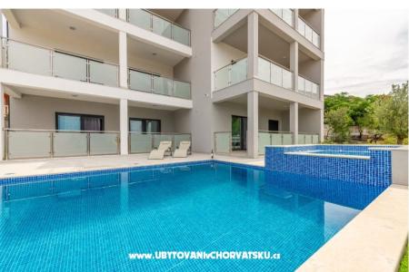 Villa Stella with Pool Karlobag Croatie