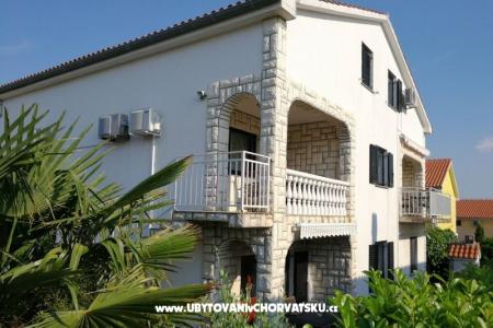 Appartements Blazevic, Njivice foto 4